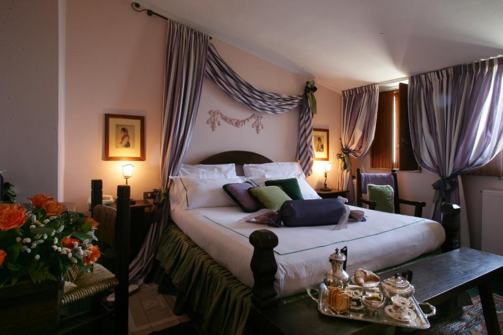 Hotel Castello Miramare Formia Ruang foto